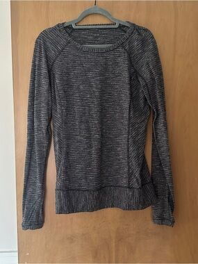 Long-Sleeve Women’s Top